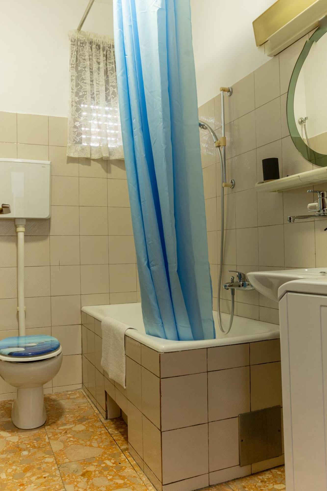 Apartamento Sea View Retreat With 170Mbps Wifi And Sunny Balcony Kastav Exterior foto