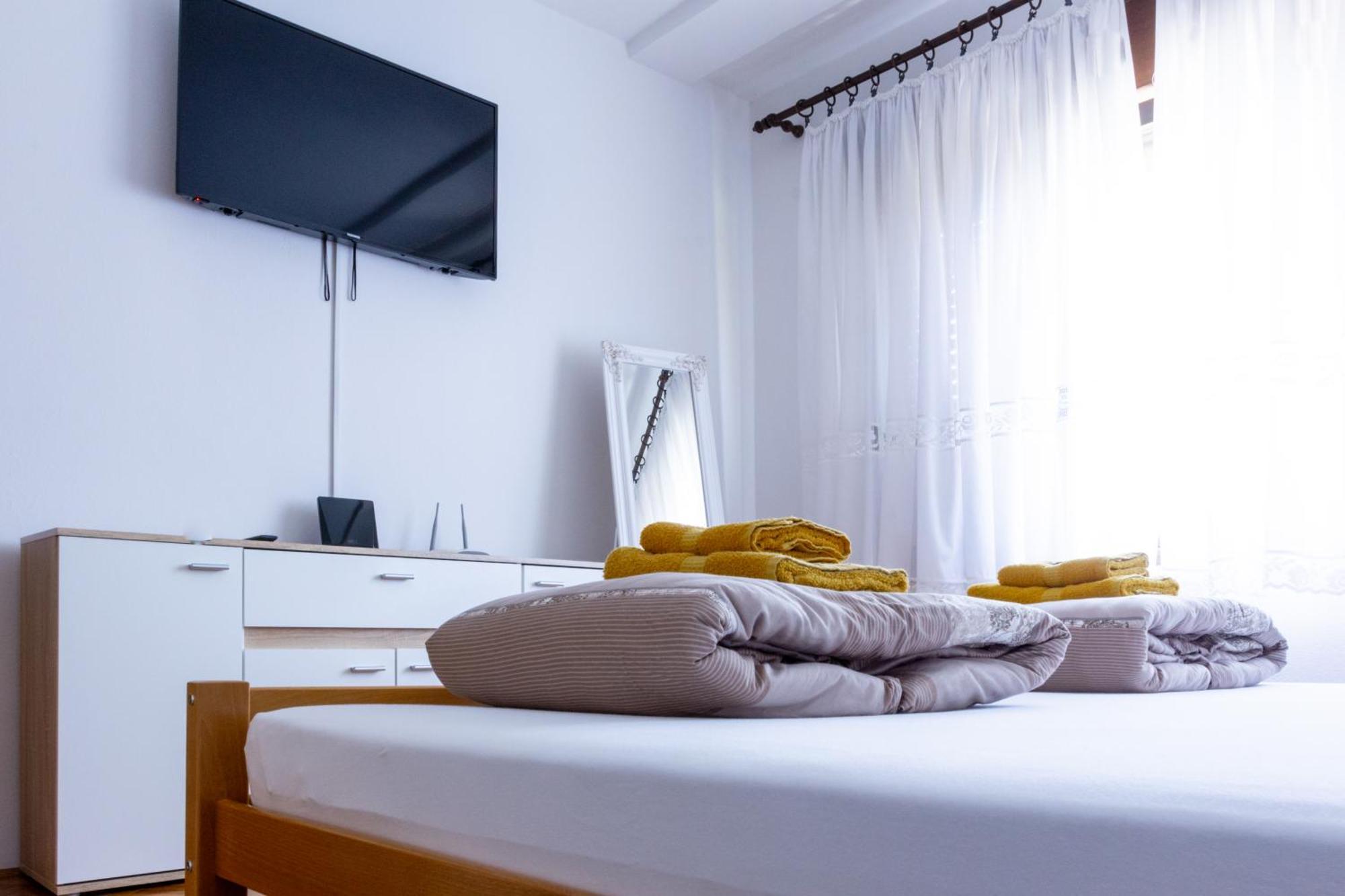 Apartamento Sea View Retreat With 170Mbps Wifi And Sunny Balcony Kastav Exterior foto