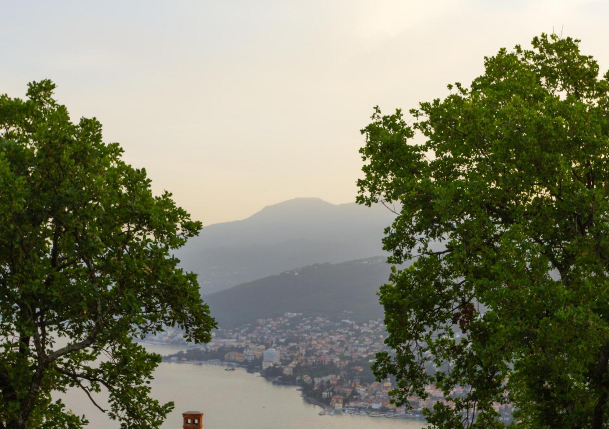 Apartamento Sea View Retreat With 170Mbps Wifi And Sunny Balcony Kastav Exterior foto