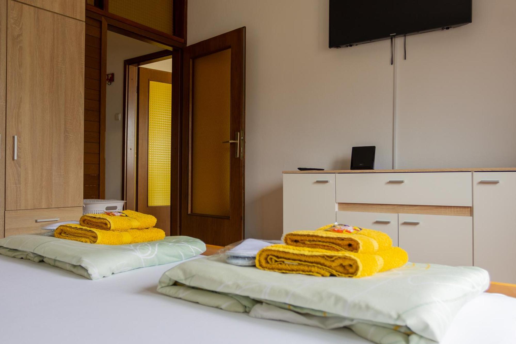 Apartamento Sea View Retreat With 170Mbps Wifi And Sunny Balcony Kastav Exterior foto